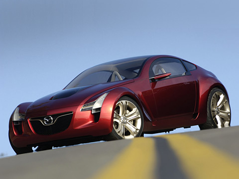 Mazda kabura,Mazda concept. По&nbsp;мнению маркетологов Mazda, такая машина, как Kabura, может стать идеальным автомобилем для американской (и&nbsp;не&nbsp;только) молодёжи.