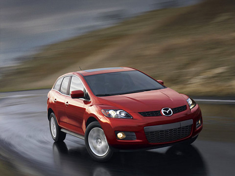 Mazda cx-7. Новый кроссовер Mazda CX-7 сочетает в себе универсальность и хорошую динамику. Для таких автомобилей даже придумали новый термин — CUV, Crossover Utility Vehicle.