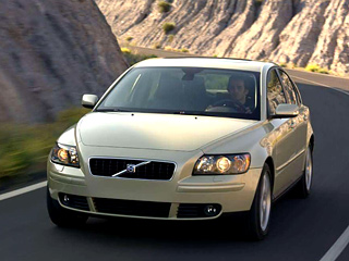 Volvo s40. Китайские S40&nbsp;будут производиться исключительно для внутреннего рынка, и&nbsp;вряд&nbsp;ли будут интересны «серым» дилерам даже по&nbsp;своей цене.