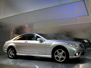 Mercedes cl. Помпезная премьера нового Mercedes&nbsp;CL привлекла наибольшее внимание общественности за&nbsp;первый день проведения выставки.