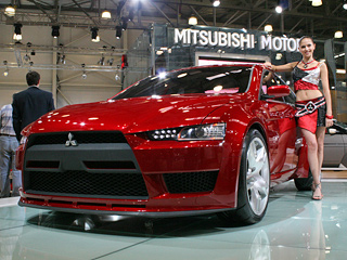 Mitsubishi concept x,Mitsubishi galant,Mitsubishi l200. Публику на&nbsp;стенд Mitsubishi привлекал невероятно агрессивный ярко-красный Mitsubishi Concept&nbsp;&nbsp;X.
