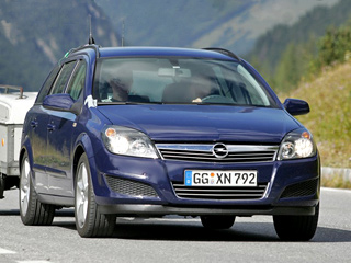 Opel astra. Главное изменение во&nbsp;внешности обновлённой Astra&nbsp;— решётка радиатора в&nbsp;стиле «аудиевского» single-frame.