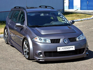 Renault megane. Форма бампера недвусмысленно напоминает о&nbsp;Renault Megane&nbsp;RS (Renault Sport). Однако настоящие RS&nbsp;с&nbsp;кузовом универсал не&nbsp;выпускаются.
