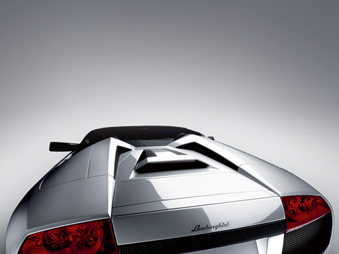 Lamborghini murcielago. Лишившись крыши, Lamborghini Murcielago&nbsp;LP640 стала самым быстрым серийным родстером в&nbsp;мире.