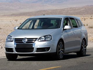 Volkswagen golf,Volkswagen golf variant. По сравнению с предыдущим Golf Variant новое поколение заметно прибавило в габаритах.