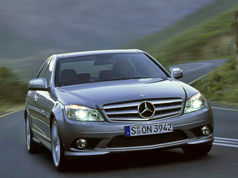 Mercedes c. Новый C-класс не&nbsp;только стал больше и&nbsp;комфортнее&nbsp;— он&nbsp;нарастил мышц и&nbsp;стал более спортивным.