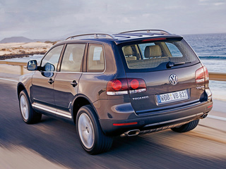 Volkswagen touareg. На&nbsp;рынке США экологичному Volkswagen Touareg предстоит конкурировать в&nbsp;первую очередь с&nbsp;гибридным Lexus&nbsp;RX&nbsp;400h.