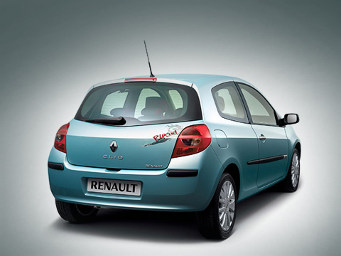Renault clio,Renault clio ripcurl. Эта модель Renault Clio привлекает внимание эксклюзивным цветом Iceberg Blue и&nbsp;аппликацией Rip Curl на&nbsp;двери багажника.