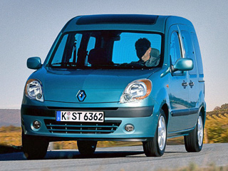 Renault kangoo,Renault clio. Внешне Kangoo второго поколения не&nbsp;сильно отличается от&nbsp;своего предшественника. Тем не&nbsp;менее, это полностью новый автомобиль.