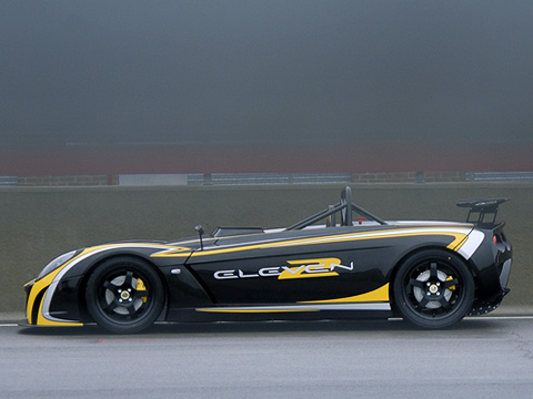 Lotus 2eleven. Lotus продолжает строить экстремальные модификации Elise. 255-сильный автомобиль 2-Eleven способен обеспечить своего владельца любыми дозами адреналина.