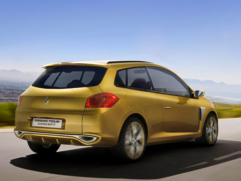 Renault clio grand tour concept. Внешне Renault Clio Grand Tour Concept очень напоминает больную фантазию «гения фотошопа», растянувшего «заряженный» хэтчбэк Clio Sport.