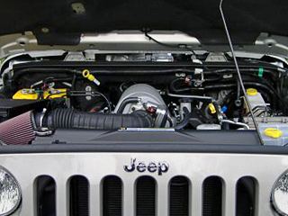 Jeep wrangler. Под капотом этого Wrangler скрывается мощнейший мотор, достойный хорошего спорткара.