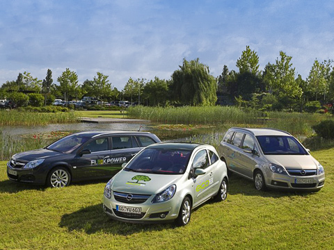 Opel corsa,Opel zafira,Opel vectra. Основными моделями Opel, которых коснётся программа EcoFLEX, окажутся Corsa, Vectra и&nbsp;Zafira. Но&nbsp;вряд&nbsp;ли в&nbsp;стороне останется весьма популярная Astra.