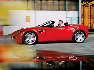 Alfaromeo 8c competizione spyder. Примерная стоимость Alfa Romeo 8C&nbsp;Competizione Spider составит 180&nbsp;тысяч евро. Не&nbsp;так уж&nbsp;и&nbsp;дорого за&nbsp;столь красивый и&nbsp;раритетный автомобиль.