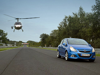 Opel corsa opc. 192-сильная Corsa&nbsp;OPC способна не&nbsp;только разогнаться до&nbsp;«сотни» за&nbsp;7,2&nbsp;секунды и&nbsp;достичь скорости 225&nbsp;км/ч, но&nbsp;и&nbsp;стать отличным партнёром для покорения Северной петли Нюрбургринга.
