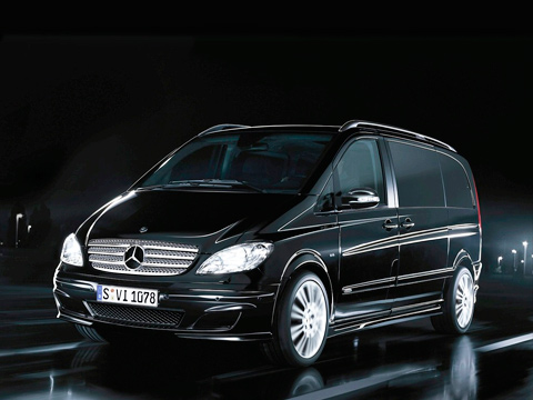 Mercedes viano,Mercedes vian x-clusive. Покупая Mercedes Viano X-Clusive, можно выбрать одну из&nbsp;двух версий. Стандартную 4,75-метровую, либо длиннобазную&nbsp;— 4,99&nbsp;метра.