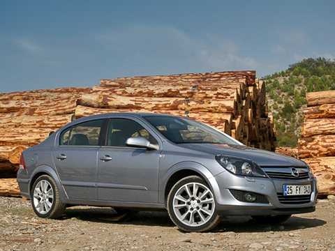 Opel astra,Opel antara. «Российскую» Opel Astra будут выпускать со&nbsp;всеми типами кузовов. О&nbsp;технической «начинке» подробности появятся несколько позже.