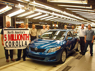 Toyota corolla. Короллу десятого поколения начали производить в&nbsp;октябре 2006&nbsp;года. Цены на&nbsp;автомобиль в&nbsp;США начинаются с&nbsp;$15&nbsp;250.