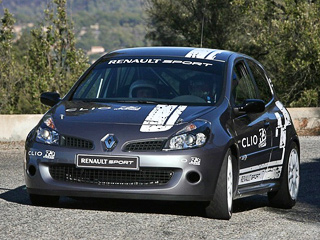 Renault clio rs. Clio Renault Sport R3&nbsp;Access&nbsp;— хороший инвентарь как для тех, кто делает первые шаги в&nbsp;профессиональном ралли, так и&nbsp;для участников любительских соревнований.