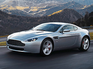 Aston martin v8 vantage. С 2005 года было выпущено более восьми тысяч 380-сильных спорткаров Aston Martin V8 Vantage. Сколько владельцев согласятся на заводской тюнинг?