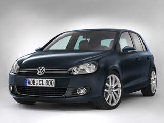Volkswagen golf. Вслед за&nbsp;дизельной модификацией 4Motion должна появиться и&nbsp;бензиновая. А&nbsp;вот когда дебютирует новое поколение версии R32&nbsp;с&nbsp;V-образной «шестёркой» под капотом и&nbsp;полным приводом, пока неясно.