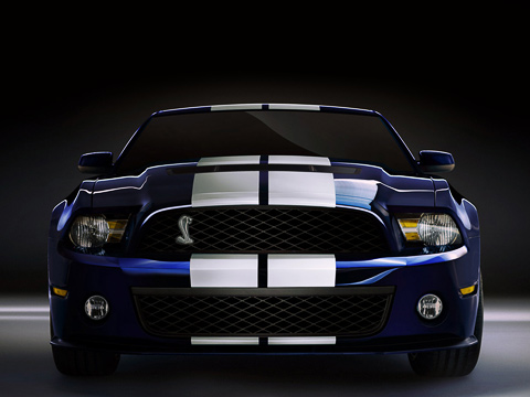 Ford mustang. Разрезая воздух своей агрессивной мордой, Shelby GT&nbsp;500&nbsp;проходит четверть мили за&nbsp;12,5&nbsp;с.&nbsp;Скорость на&nbsp;финише&nbsp;— 186&nbsp;км/ч.