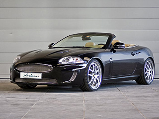 Jaguar xkr. Отличить доработанную версию кабриолета непросто. Разве что по&nbsp;большему количеству хрома и&nbsp;новым легкосплавным дискам на&nbsp;21&nbsp;дюйм.