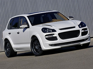 Porsche cayenne. Оригинальный аэродинамический обвес&nbsp;— царство белой краски Magic White и&nbsp;углепластика. Впрочем, кузов может быть и&nbsp;чёрным.