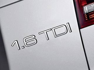 Audi a3. Сверхэкономичные настройки будут и&nbsp;у&nbsp;трёхдверного хэтчбека, и&nbsp;у&nbsp;модификации Sportback. Правда, производитель машинам прописал только пятиступенчатую «механику».