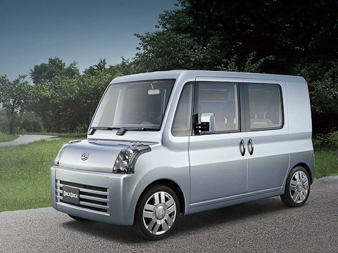 Daihatsu deca deca,Daihatsu concept. Если бы&nbsp;не&nbsp;фары, зеркала и&nbsp;дворники, разглядеть в&nbsp;этой коробчонке автомобиль было бы&nbsp;невозможно.