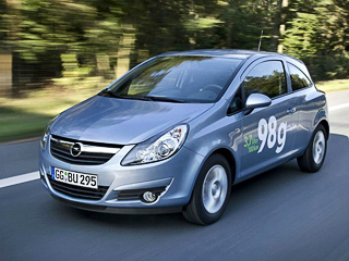 Opel corsa. Новая экологичная Корса, по&nbsp;заявлениям производителей, способна набирать сотню за&nbsp;12,3&nbsp;с&nbsp;и разгоняться до&nbsp;максимальных 177&nbsp;км/ч.