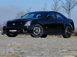 Cadillac cts-v,Cadillac cts. Седан Cadillac CTS-V в трактовке ателье Geiger Cars, оснащённый доработанной шестиступенчатой «механикой» Tremec, разгоняется до&nbsp;330&nbsp;км/ч. Исходная модель способна на&nbsp;308.