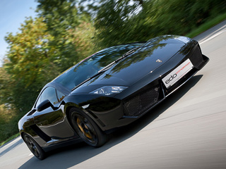 Lamborghini gallardo. Единственное дополнение по&nbsp;части аэродинамики кузова, сделанное спецами из&nbsp;Алена в&nbsp;Lamborghini Gallardo&nbsp;LP560-4,&nbsp;— новый передний спойлер.