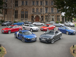 Audi a1,Audi a7,Audi a8,Audi r8,Audi a6,Audi q5. Несмотря на&nbsp;то&nbsp;что трудные времена ещё не&nbsp;миновали, «дочка» Фольксвагена Audi собирается потратить на&nbsp;своё развитие в&nbsp;общей сложности 7,3 миллиарда евро.