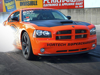 Dodge charger. На&nbsp;треке South Georgia Motorsports Park в&nbsp;Валдосте 900-сильный Dodge Charger развил на&nbsp;финише 402-метрового отрезка 232,6&nbsp;км/ч.