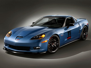 Chevrolet corvette. Чернёная головная оптика, лёгкий аэродинамический обвес, снижающий подъёмную силу, на&nbsp;бортах аппликации&nbsp;— такой Corvette&nbsp;Z06 Carbon появится на&nbsp;рынке США летом 2010&nbsp;года. Кстати, отдельные элементы пакета будут доступны и&nbsp;для стандартных «зет-ноль-шестых».