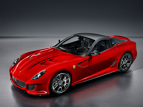 Ferrari 599 gto. Первыми подробности об ограниченной серии из 599 экземпляров узнают VIP-клиенты Ferrari на презентации в Военной академии Модены 14 апреля.