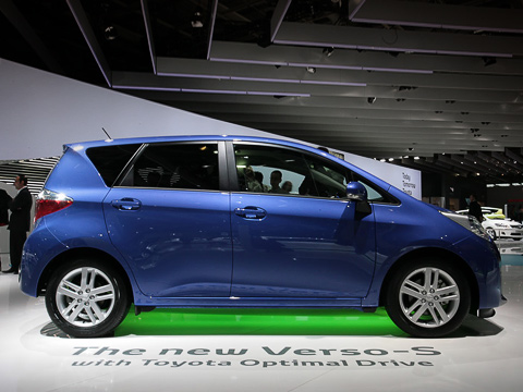 Toyota verso-s. Продавать компактвэн Verso-S в&nbsp;Европе тойотовцы планируют с&nbsp;февраля 2011&nbsp;года.