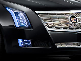 Cadillac ats. Как и&nbsp;большой седан Cadillac&nbsp;XTS, который сделан на&nbsp;переднеприводной «тележке» модели Buick LaCrosse и&nbsp;должен появиться в&nbsp;2011&nbsp;году, новичок является частью плана по&nbsp;позиционированию Кадиллака как люксового бренда с&nbsp;полноценной линейкой.