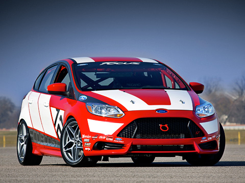 Ford focus,Ford focus race car. Гоночный Ford Focus может участвовать в&nbsp;международных чемпионатах вроде WTCC или в&nbsp;региональных&nbsp;— в&nbsp;английском BTCC или китайском CTCC. Также вполне вероятно, что такие автомобили появятся на&nbsp;Нюрбургринге в&nbsp;рамках 24-часового марафона.