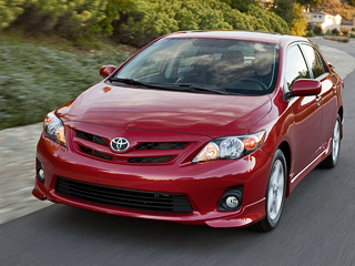 Toyota corolla. Продажи седана 2011 модельного года, освежённого при участии европейской студии Toyota в&nbsp;Турине, начнутся в&nbsp;Штатах не&nbsp;далее как в&nbsp;декабре.