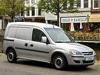 Opel combo. Нынешний Combo, в&nbsp;основе которого лежит структура хэтчбека Corsa&nbsp;C, будет снят с&nbsp;производства в&nbsp;IV квартале 2011&nbsp;года.