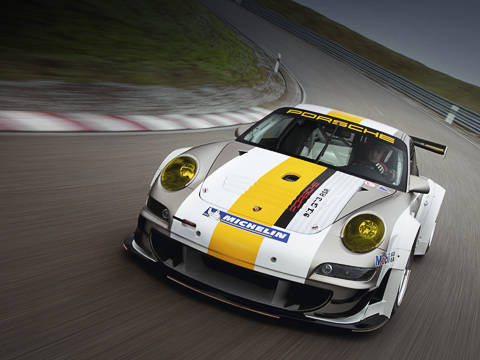 Porsche 911,Porsche 911 gt3 rsr. Премьера Porsche 911&nbsp;GT3&nbsp;RSR состоялась в&nbsp;инженерном комплексе R&amp;D&nbsp;Centre, который фирма Porsche выстроила в&nbsp;Вайсахе.