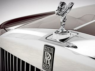 Rollsroyce phantom. Кроме лимитированной серии седанов Rolls-Royce Phantom, компания отметит столетие парадом автомобилей в&nbsp;Лондоне. Состоится он&nbsp;6&nbsp;февраля, в&nbsp;день регистрации эмблемы «Духа экстаза».
