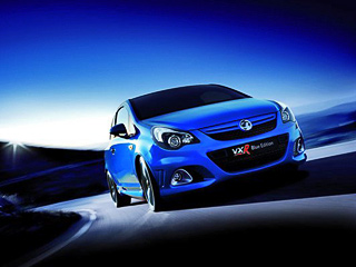 Opel corsa,Opel corsa opc,Vauxhall corsa vxr. Хот-хэтч Vauxhall Corsa VXR Blue обут в&nbsp;17-дюймовые колёсные диски. Кроме того, внешне спецверсию отличают слегка видоизмёненная решётка радиатора, а&nbsp;также затемнённые фары головного света.