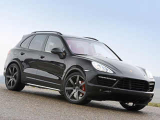 Porsche cayenne. Если&nbsp;бы не&nbsp;22-дюймовые кованые диски с&nbsp;шинами Michelin Diamaris (комплект стоит 7400&nbsp;евро), отличить спортековский Cayenne от&nbsp;заводского было&nbsp;бы почти невозможно.