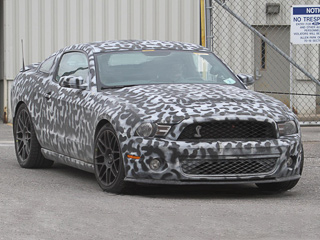 Ford shelby gt500. Купе и&nbsp;кабриолеты Mustang Shelby GT500 2012 модельного года будут стоить примерно $53&nbsp;000 и&nbsp;60&nbsp;000&nbsp;соответственно. Сегодня закрытая машина оценивается в&nbsp;$48&nbsp;645, а&nbsp;отрытая&nbsp;— в&nbsp;$53&nbsp;645.
