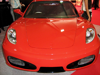 Ferrari 430,Toyota ,Toyota corolla,Toyota ,Toyota corolla. Сходства копии с оригиналом придаёт и окрас кузова в фирменный красный цвет Ferrari.