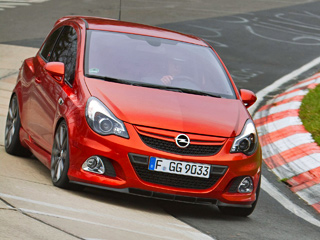 Opel corsa opc. Для версии Nurburgring Edition хот-хэтча Corsa OPC доступны два варианта окраса кузова&nbsp;— зелёный (Grasshopper) или красный (Henna).