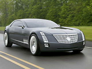 Cadillac xts. Эффектный концепт Cadillac Sixteen, представленный в&nbsp;2003&nbsp;году, оснащался гигантским мотором&nbsp;V16 рабочим объёмом 13,6&nbsp;л. Он&nbsp;развивал 1020 «лошадей» и&nbsp;1350&nbsp;Н•м. Расход топлива этой машины джиэмовцы до&nbsp;сих пор хранят в&nbsp;тайне.